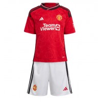 Camiseta Manchester United Donny van de Beek #34 Primera Equipación para niños 2023-24 manga corta (+ pantalones cortos)